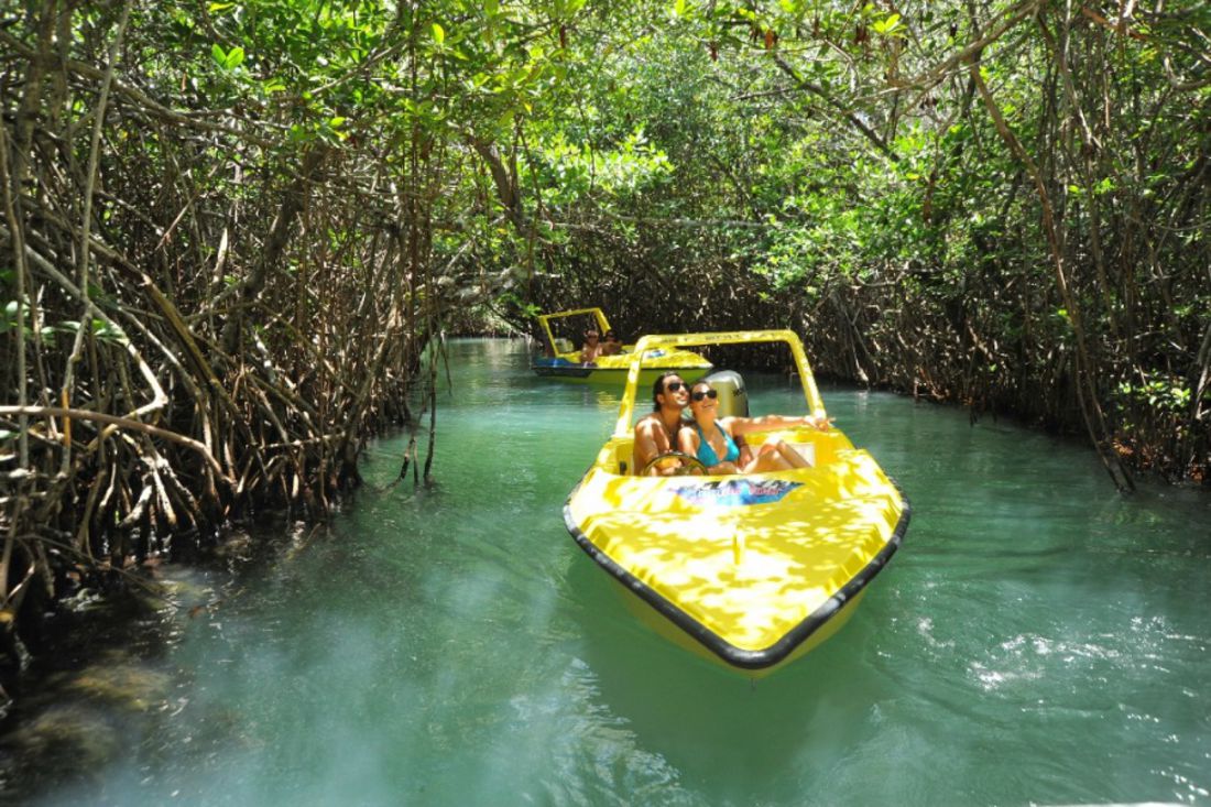 Best Cancun excursions: Nichupté Lagoon jungle tour in Cancun