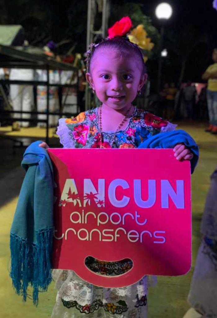 Private van Cancun Airport transportation service