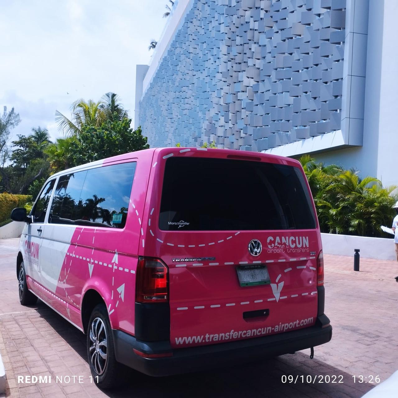 Transportation to Market 28 Cancun in Downtown Cancun shopping area