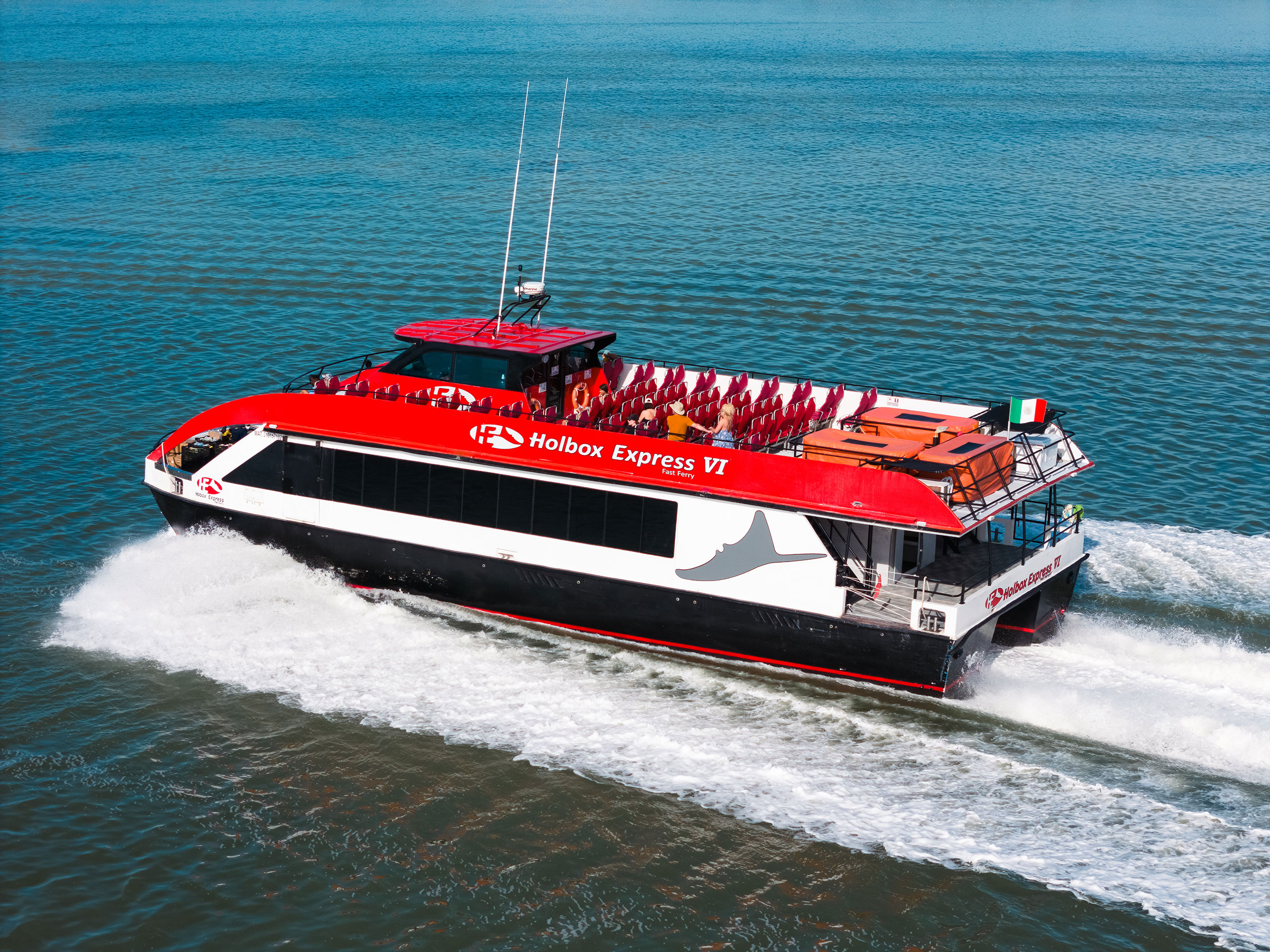 Chiquila ferry terminal to Holbox - ferry boat departing to Isla Holbox